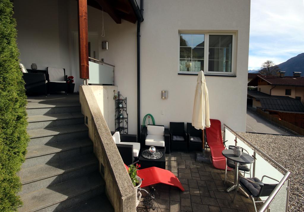 Apartments Schloss-Weissenstein-Strasse Matrei in Osttirol Exterior foto